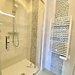Elia-parking-jardin-piscine-climatisation Daire Roquebrune-Cap-Martin