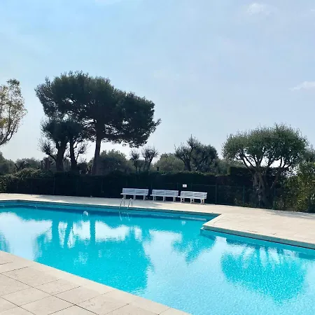 Apartment Elia-parking-jardin-piscine-climatisation