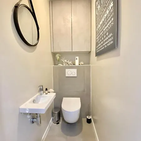 Elia-parking-jardin-piscine-climatisation